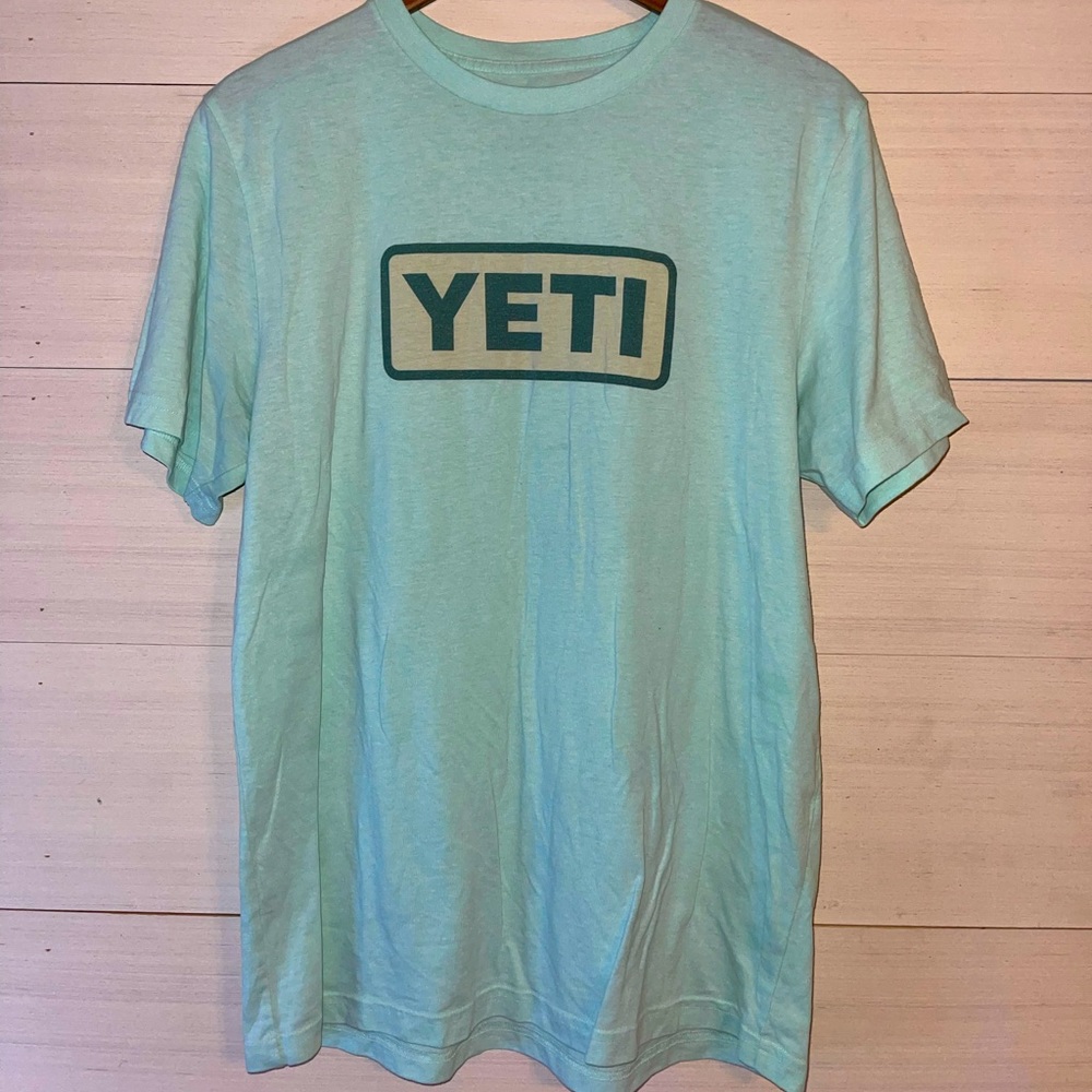 Yeti tee